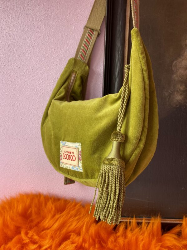 Crescent Moon Bag Ellie