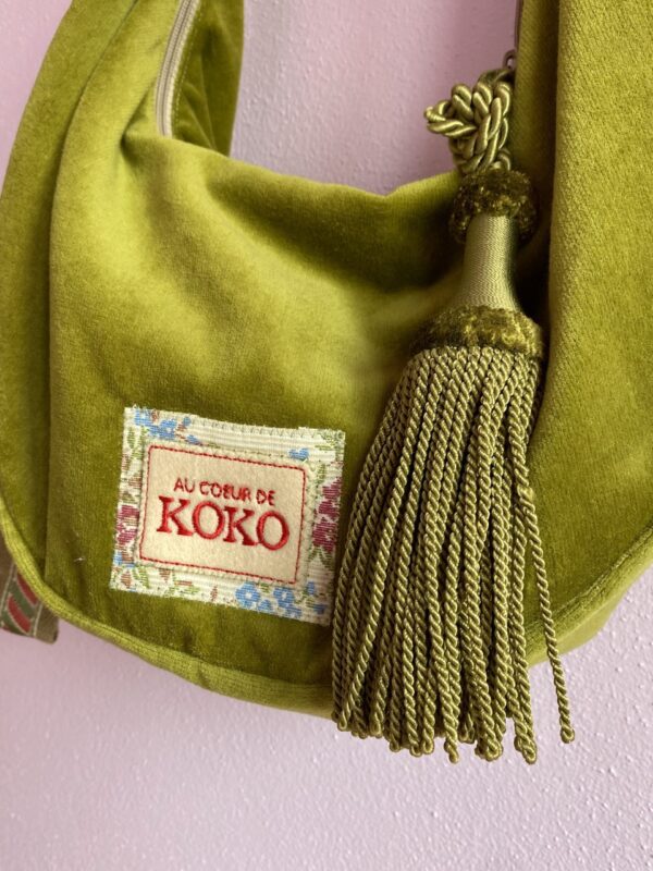 Crescent Moon Bag Ellie - Image 6