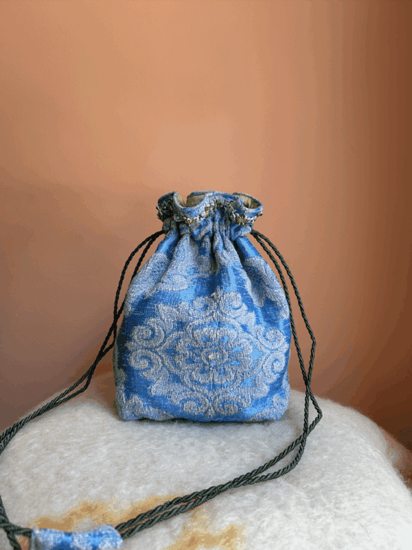 The Imane Bucket Bag I - Image 2