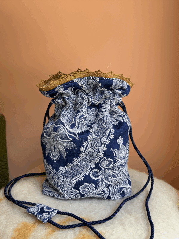 The Imane Bucket Bag V